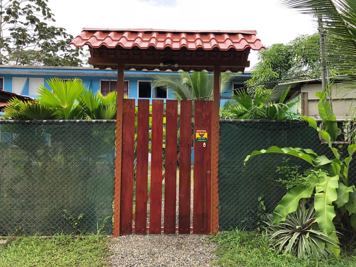 Hotel One Love Puerto Viejo Puerto Viejo de Talamanca Extérieur photo